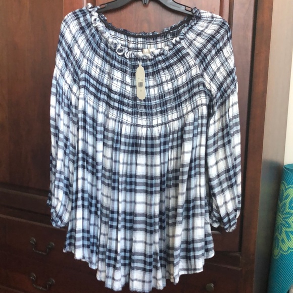 Altar’d State Rosemary  plaid off-shoulder top - Picture 2 of 2